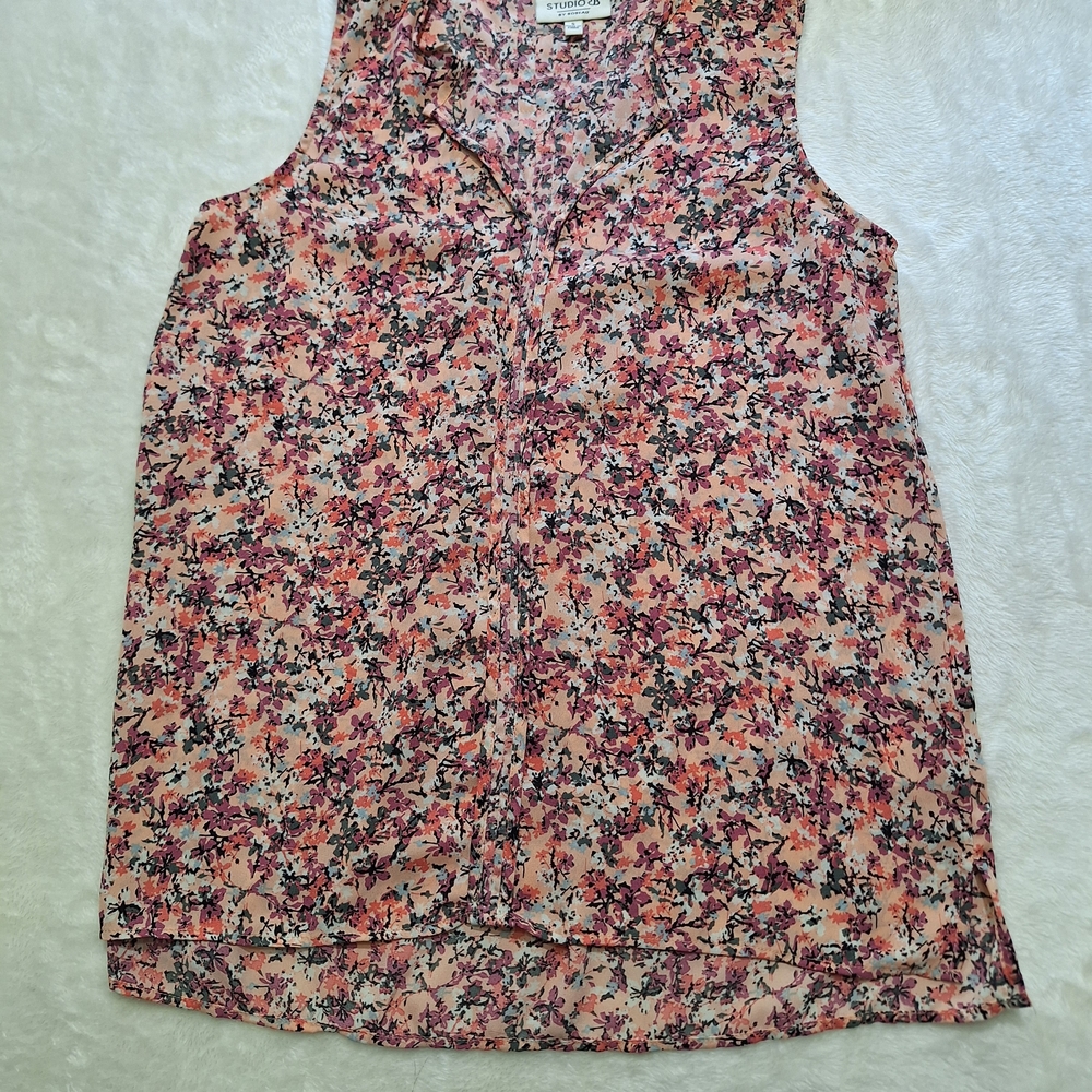 Floral Sleeveless Top V-neck Womans Sz S Pintuck Feminine Cute Romantic